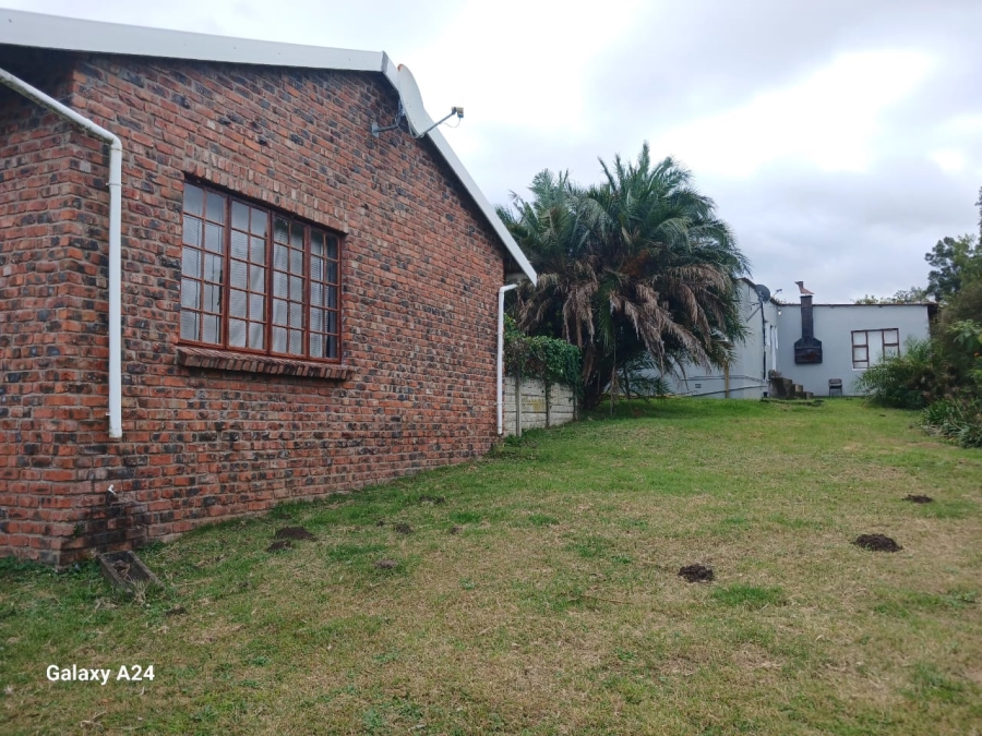 5 Bedroom Property for Sale in Macleantown Eastern Cape